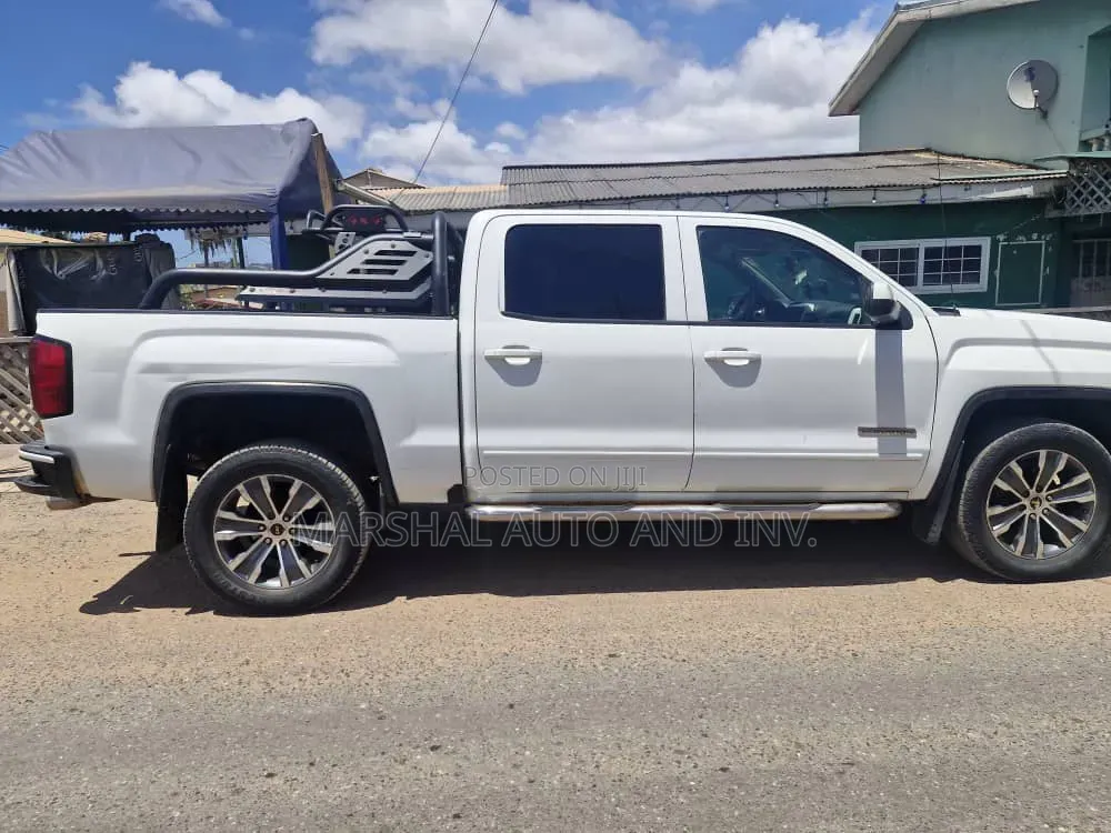 GMC Canyon All Terrain w/Cloth 4x4 Extended Cab 6 ft. box 128.3 in. WB