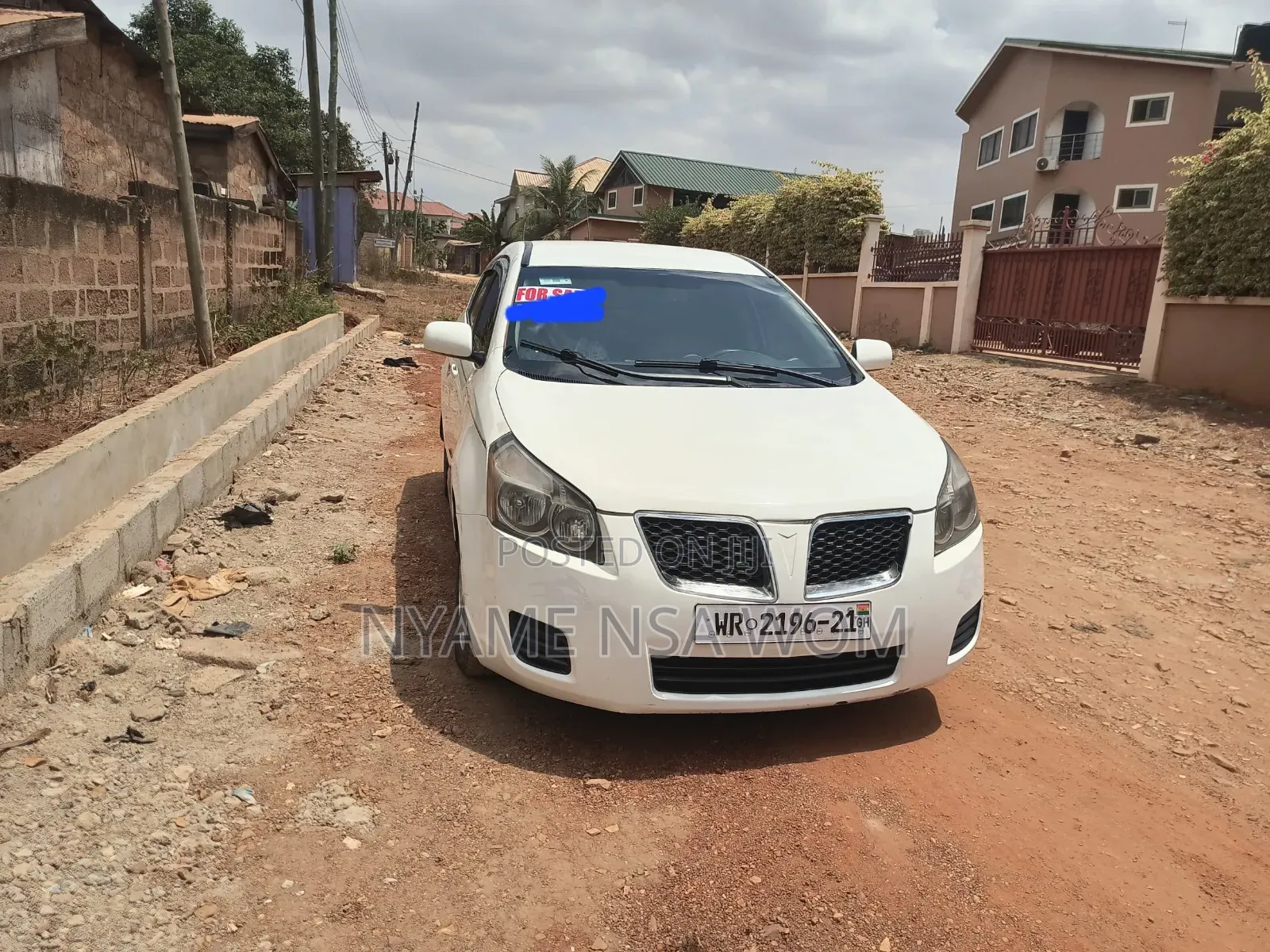 Pontiac Vibe 2009 White