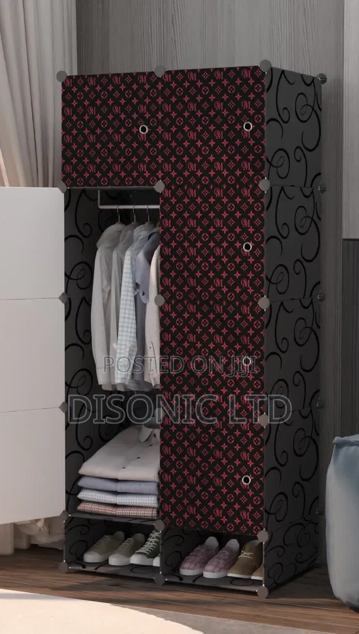 8 Cubes Plastic Wardrobe