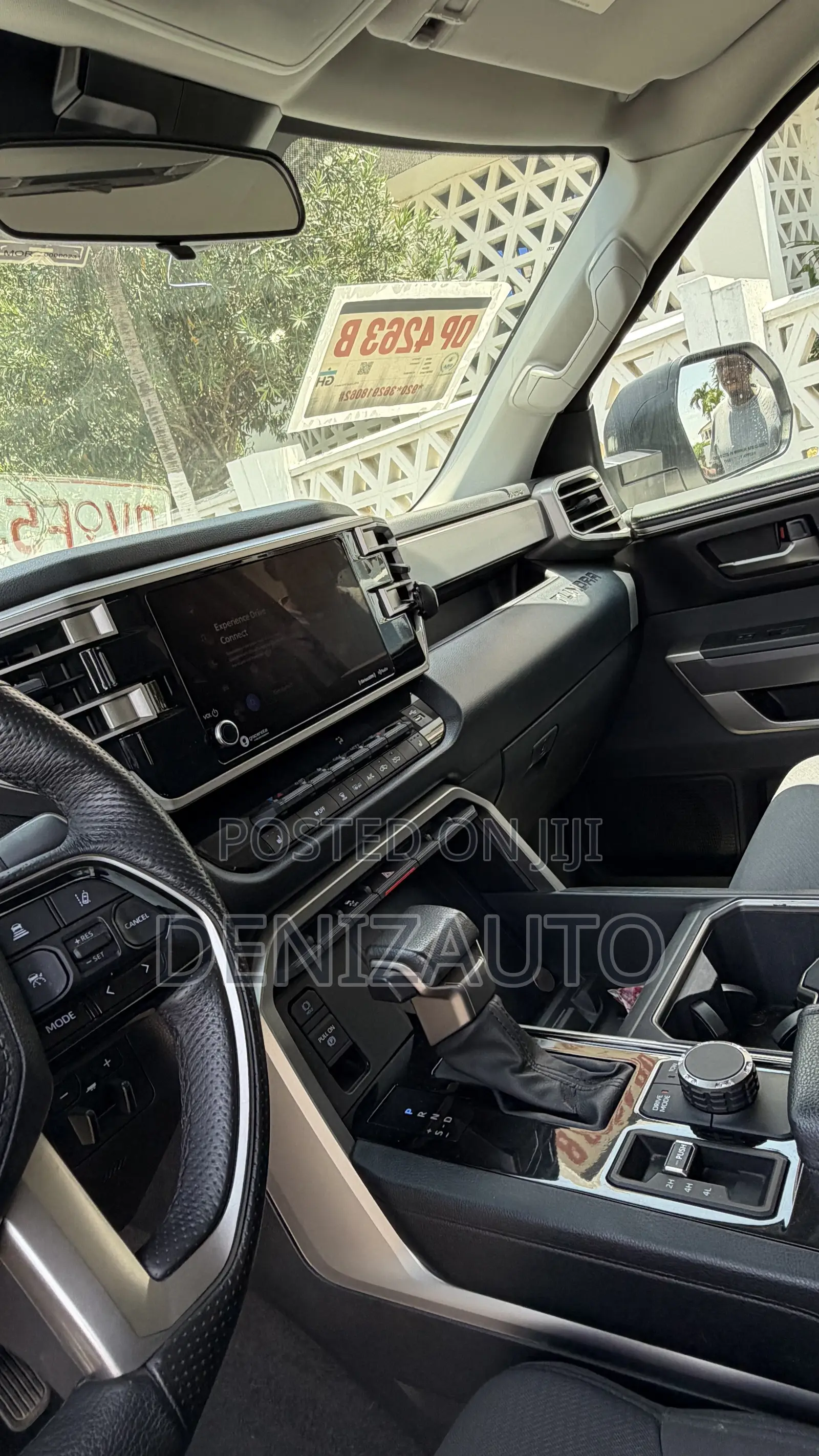Toyota Tundra SR5 CrewMax 6.5' Bed 2023 White