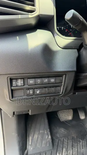 Toyota Tundra SR5 CrewMax 6.5' Bed 2023 White