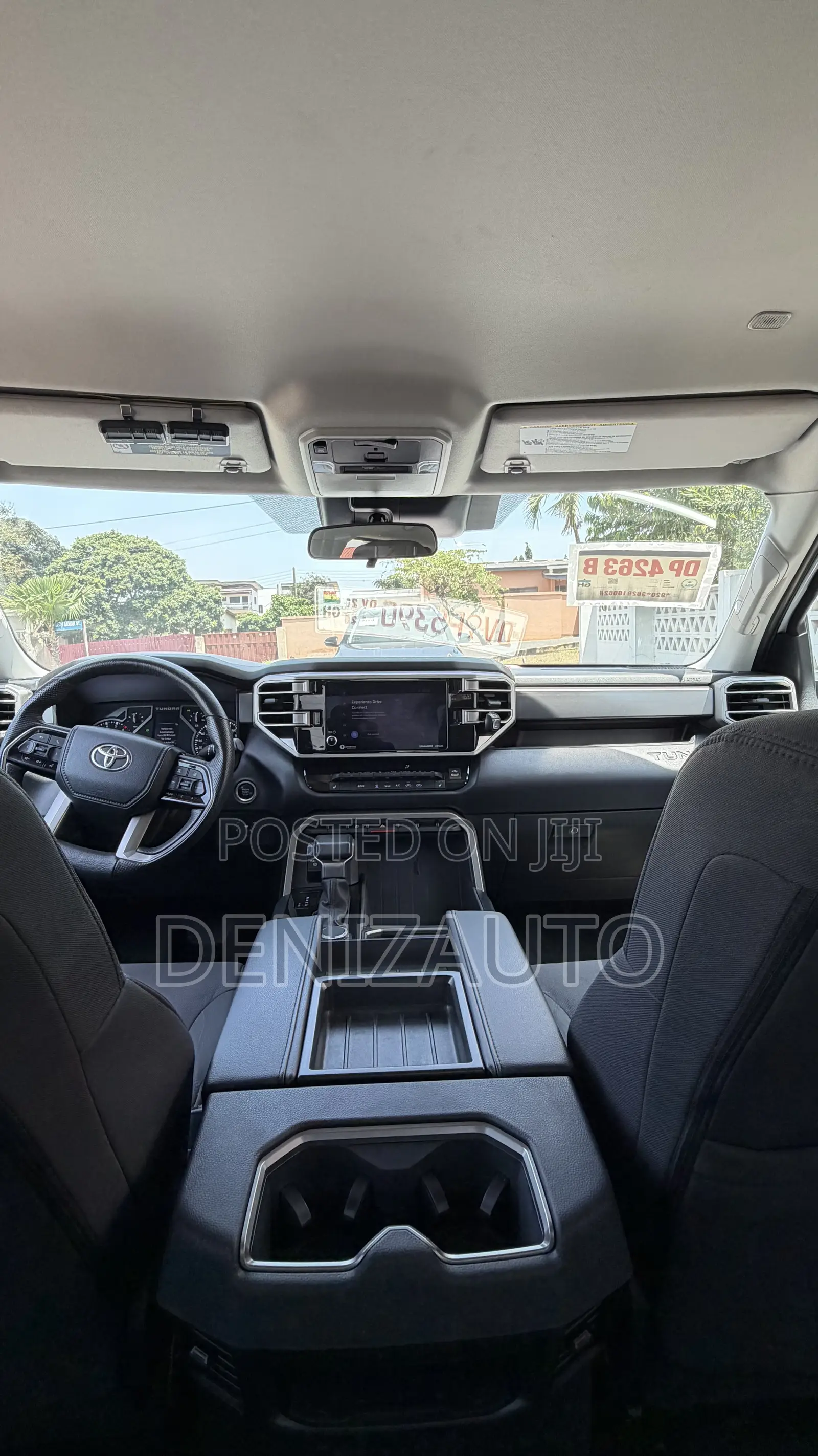 Toyota Tundra SR5 CrewMax 6.5' Bed 2023 White