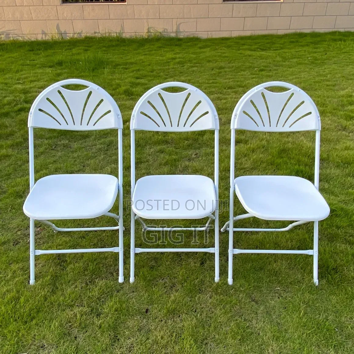 Foldable Funback Chairs (White)