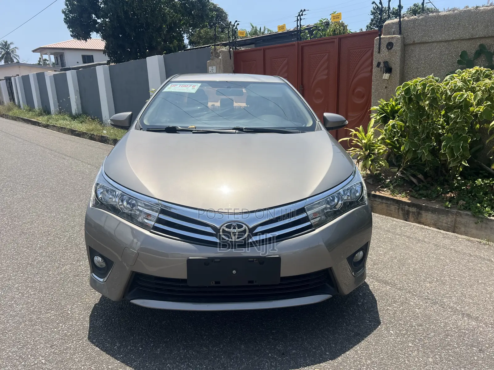 Toyota Corolla 2016 Gold