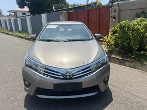 Toyota Corolla 2016 Gold