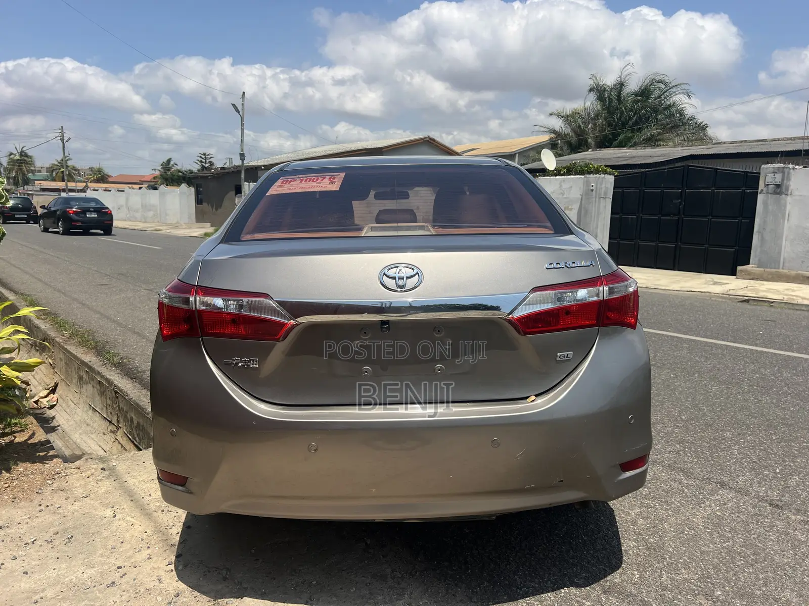 Toyota Corolla 2016 Gold