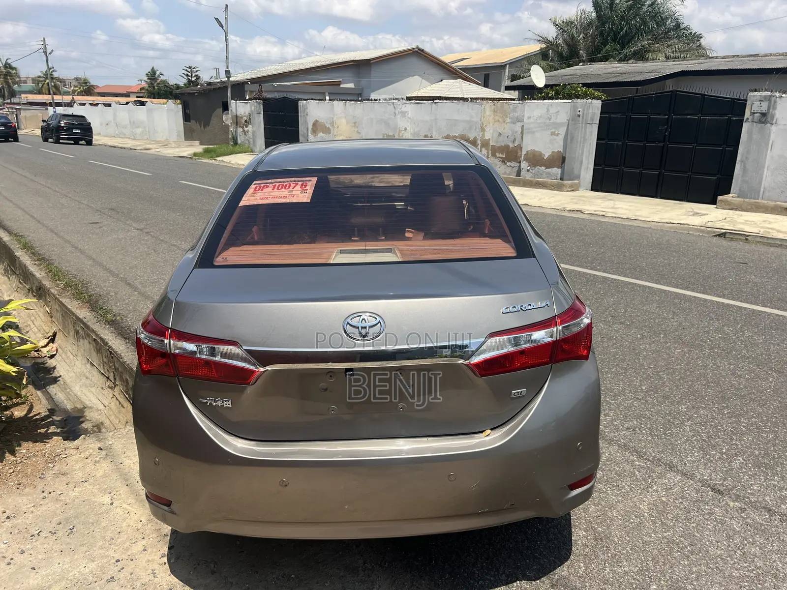 Toyota Corolla 2016 Gold
