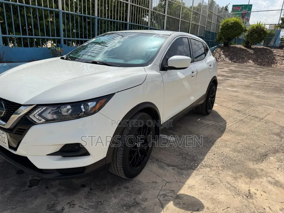 Nissan Rogue 2021 White