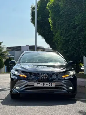 Toyota Camry LE FWD (2.5L 4cyl 8AM) 2018 Black