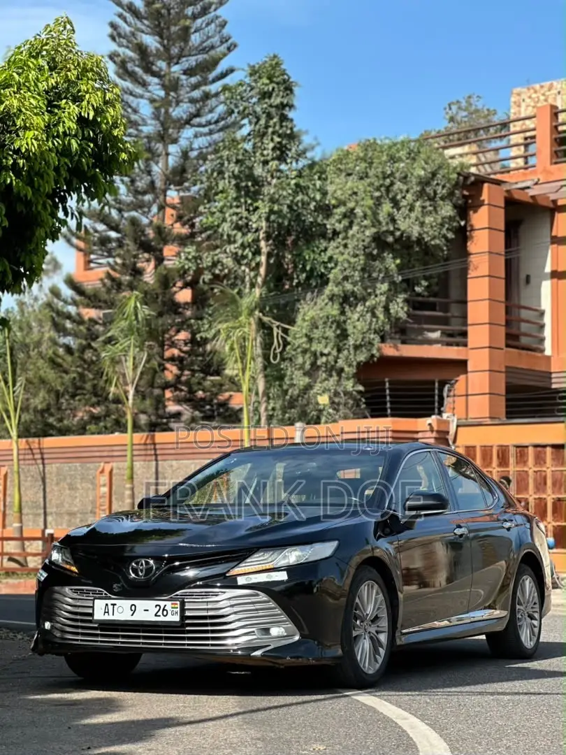 Toyota Camry LE FWD (2.5L 4cyl 8AM) 2018 Black