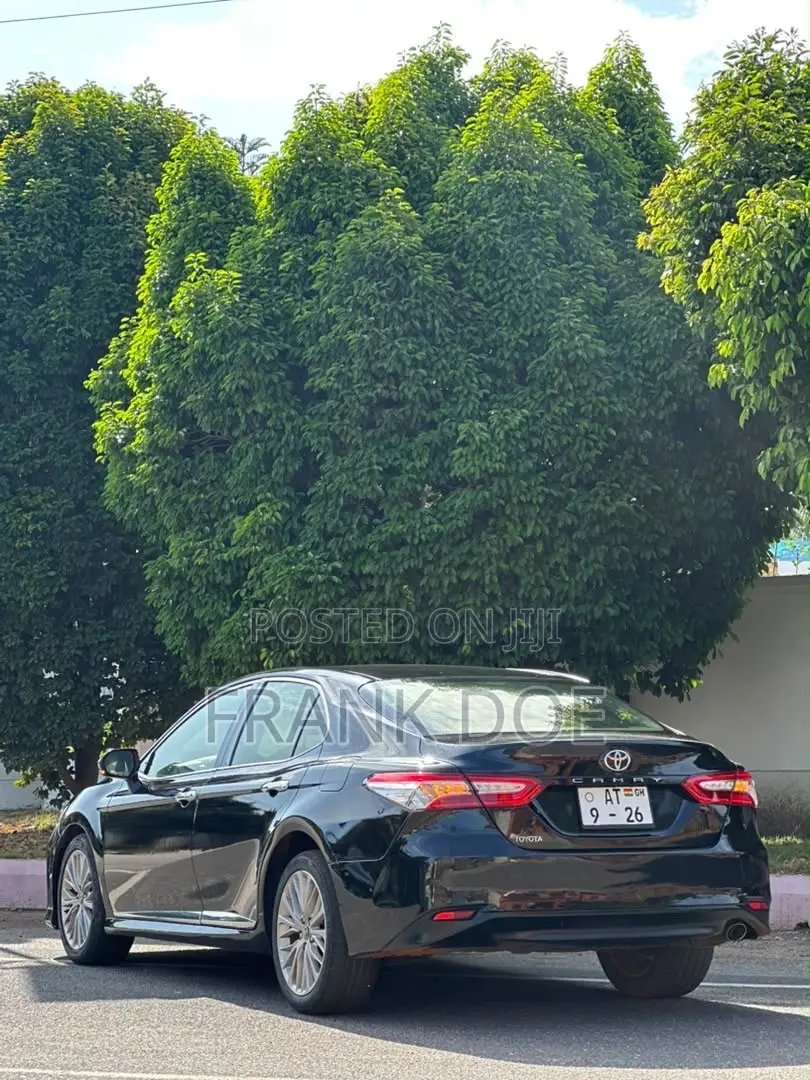 Toyota Camry LE FWD (2.5L 4cyl 8AM) 2018 Black