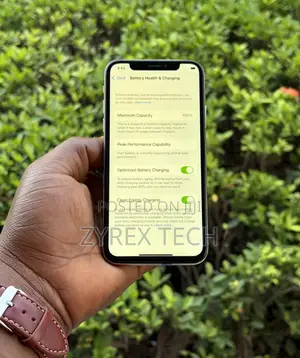 Apple iPhone X 64 GB White