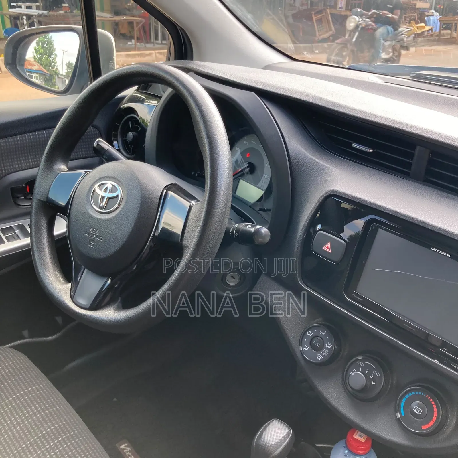 Toyota Vitz 1.3 FWD 3dr 2017 Silver