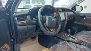 New Toyota Land Cruiser LC300 2025 Gray