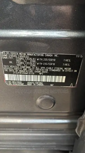 Toyota RAV4 Limited AWD (2.5L 4cyl 6A) 2017 Gray