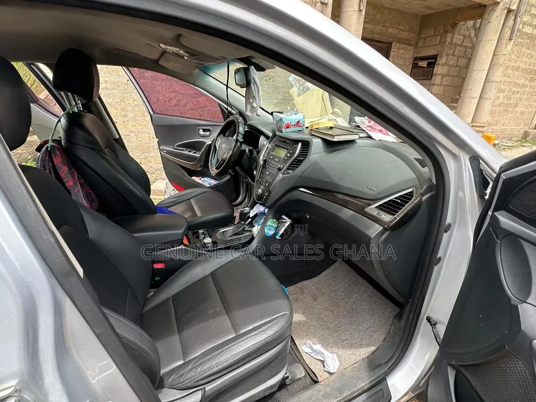 Hyundai Santa Fe SE AWD 2017 Silver