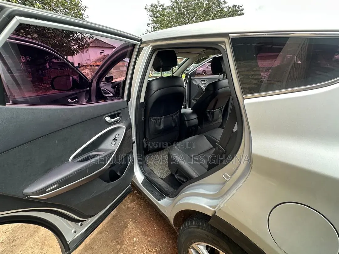 Hyundai Santa Fe SE AWD 2017 Silver