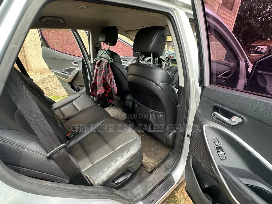 Hyundai Santa Fe SE AWD 2017 Silver