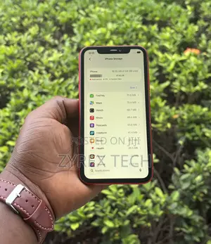 Apple iPhone 11 64 GB Red