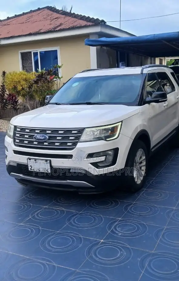 Ford Explorer XLT 4dr SUV (3.5L 6cyl 6A) 2016 White