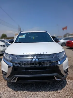 Mitsubishi Outlander 2020 White