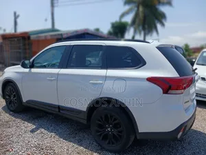 Mitsubishi Outlander 2020 White