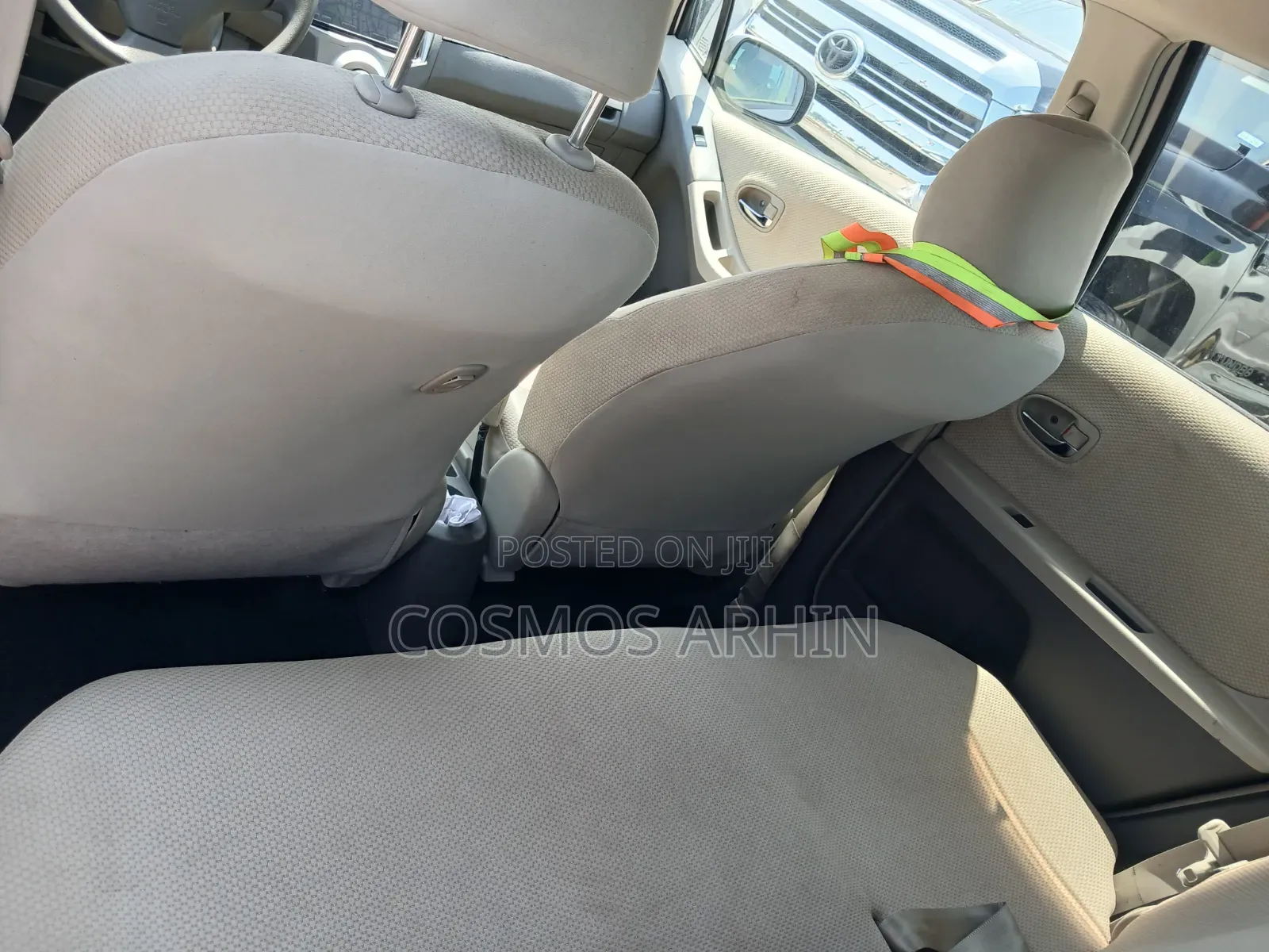 Toyota Vitz 2010 Gray
