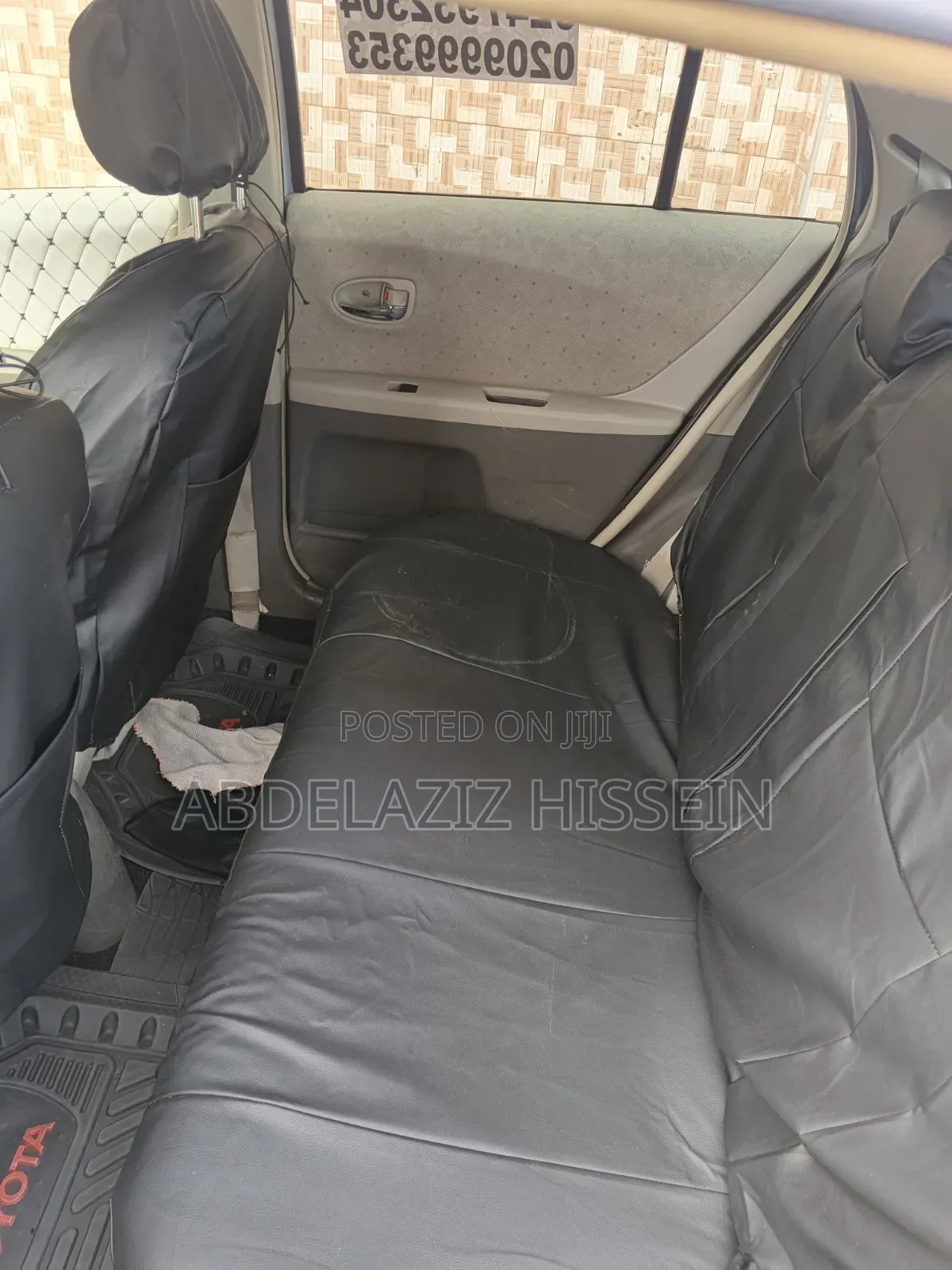Toyota Vitz 1.3 AWD 3dr 2010 Silver