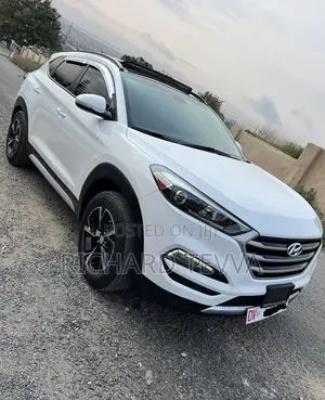 Hyundai Tucson SE Plus AWD 2017 White