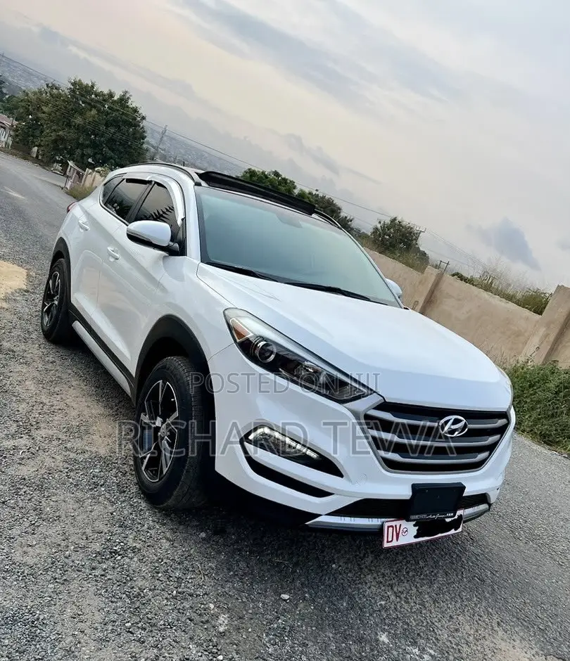 Hyundai Tucson SE Plus AWD 2017 White