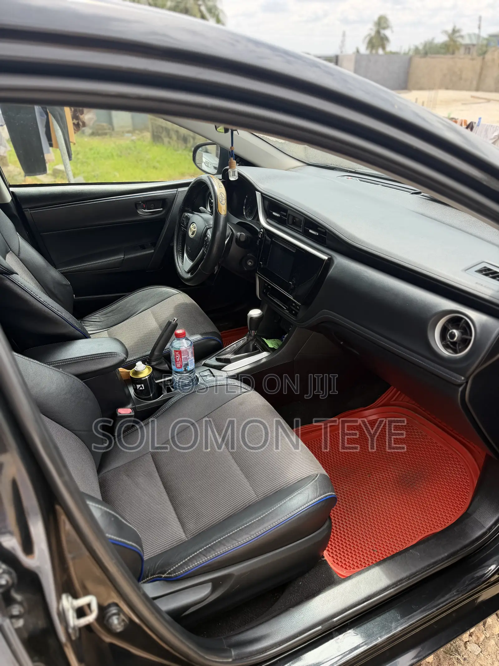Toyota Corolla SE Special Edition 4dr Sedan (1.8L 4cyl CVT) 2017 Black