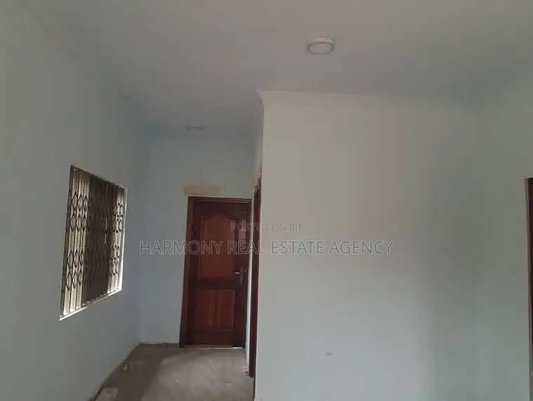 2bdrm Apartment in Mallam Junction for rent