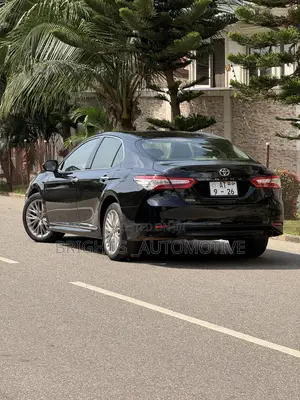 Toyota Camry XLE (2.5L 4cyl 8A) 2019 Black