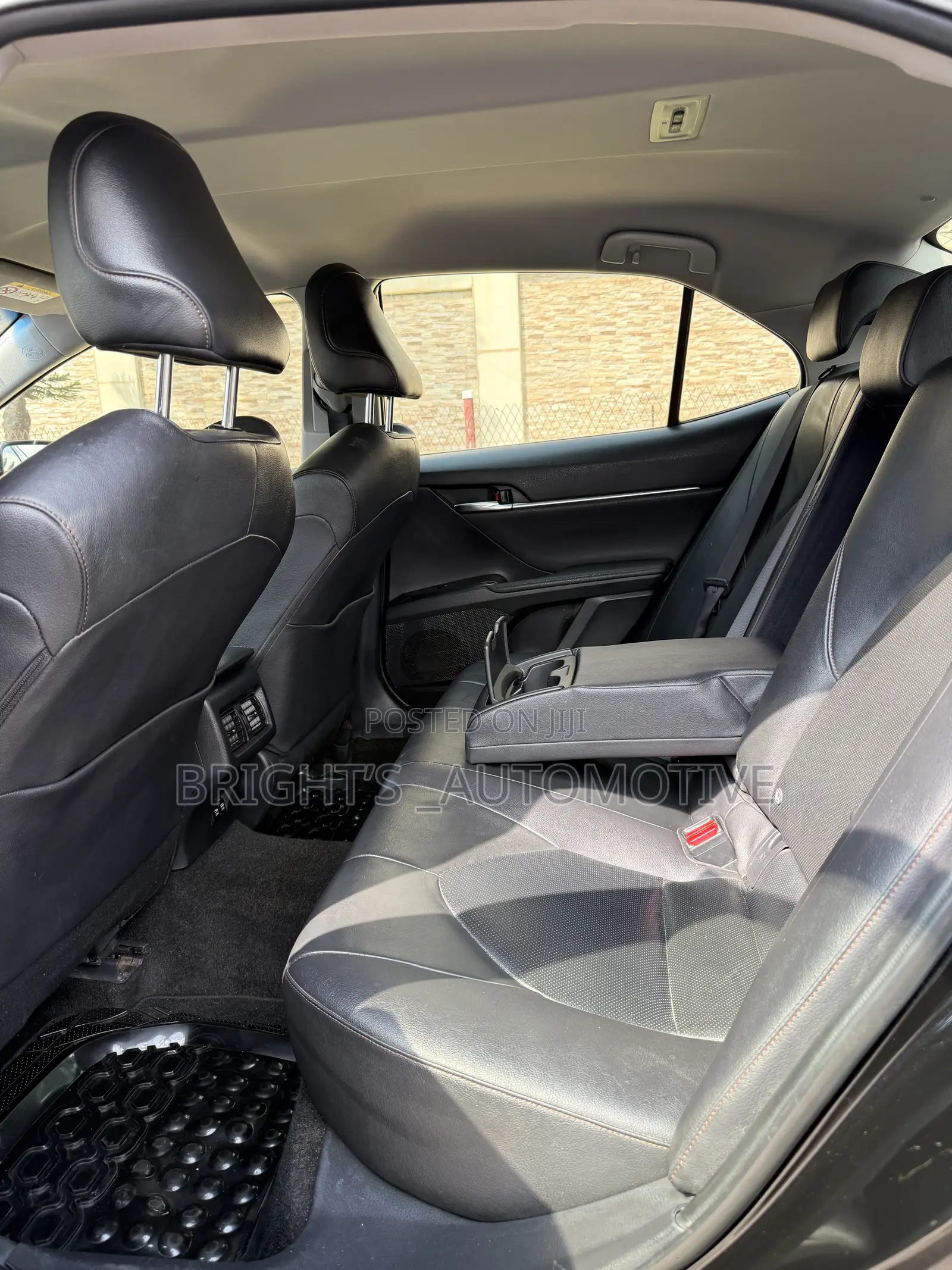 Toyota Camry XLE (2.5L 4cyl 8A) 2019 Black