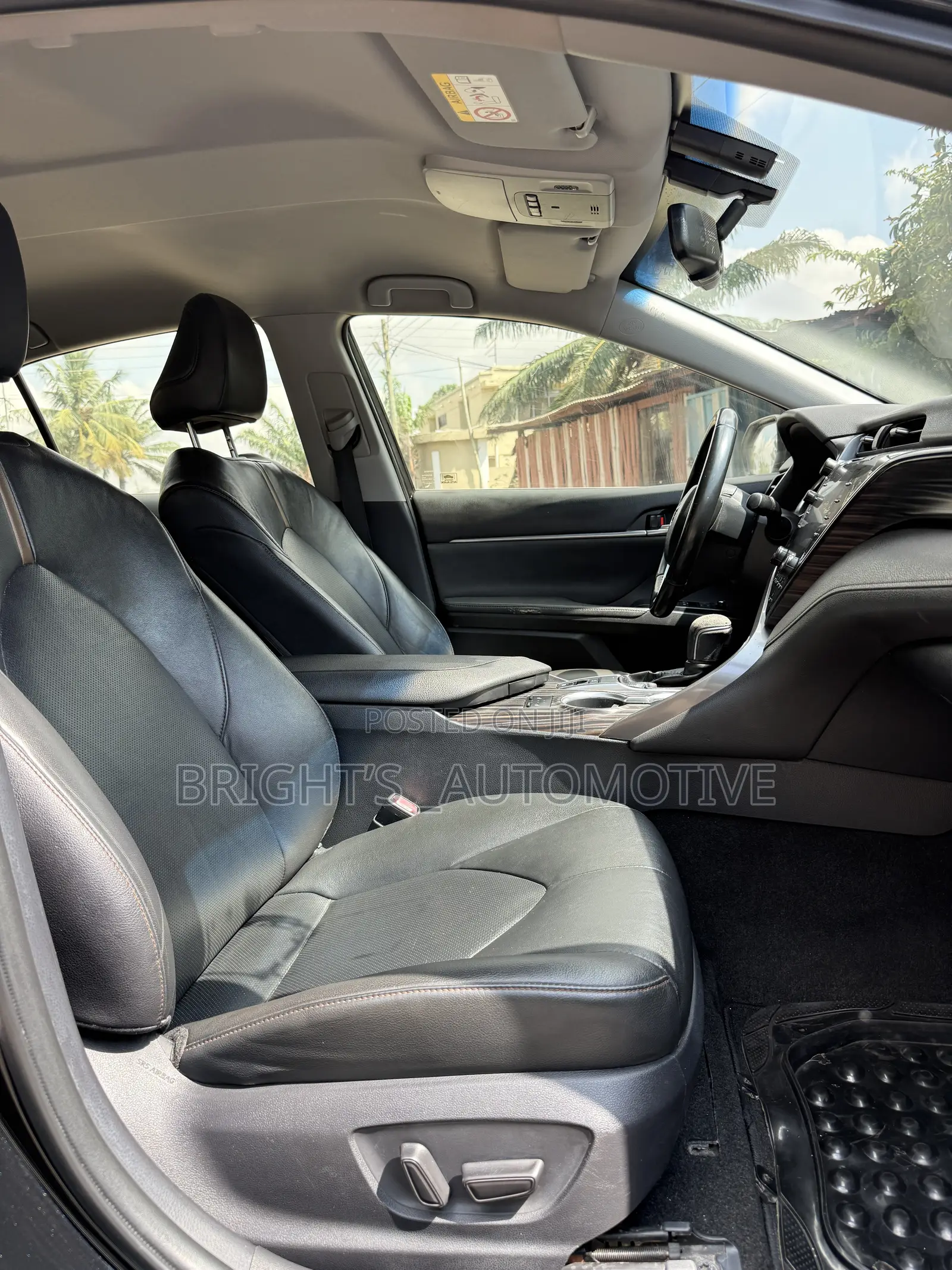 Toyota Camry XLE (2.5L 4cyl 8A) 2019 Black