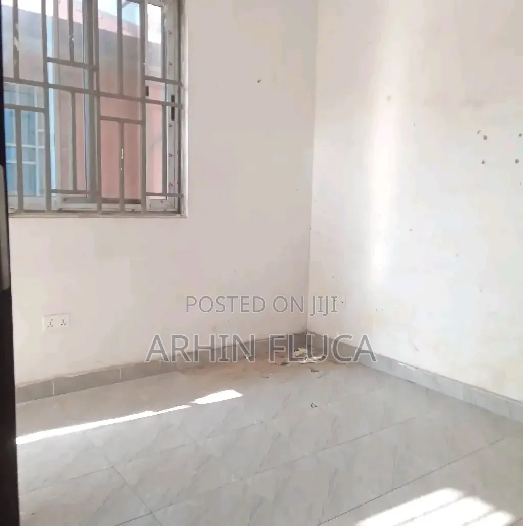 1bdrm Apartment in Ahrin, Trade Fair for rent