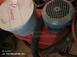 Industrial Vacuum Cleaner