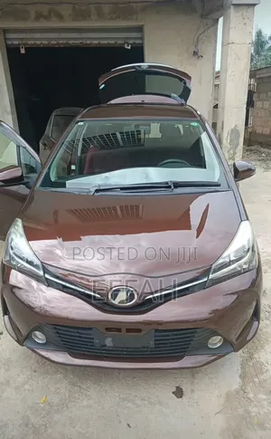 Toyota Vitz 2012