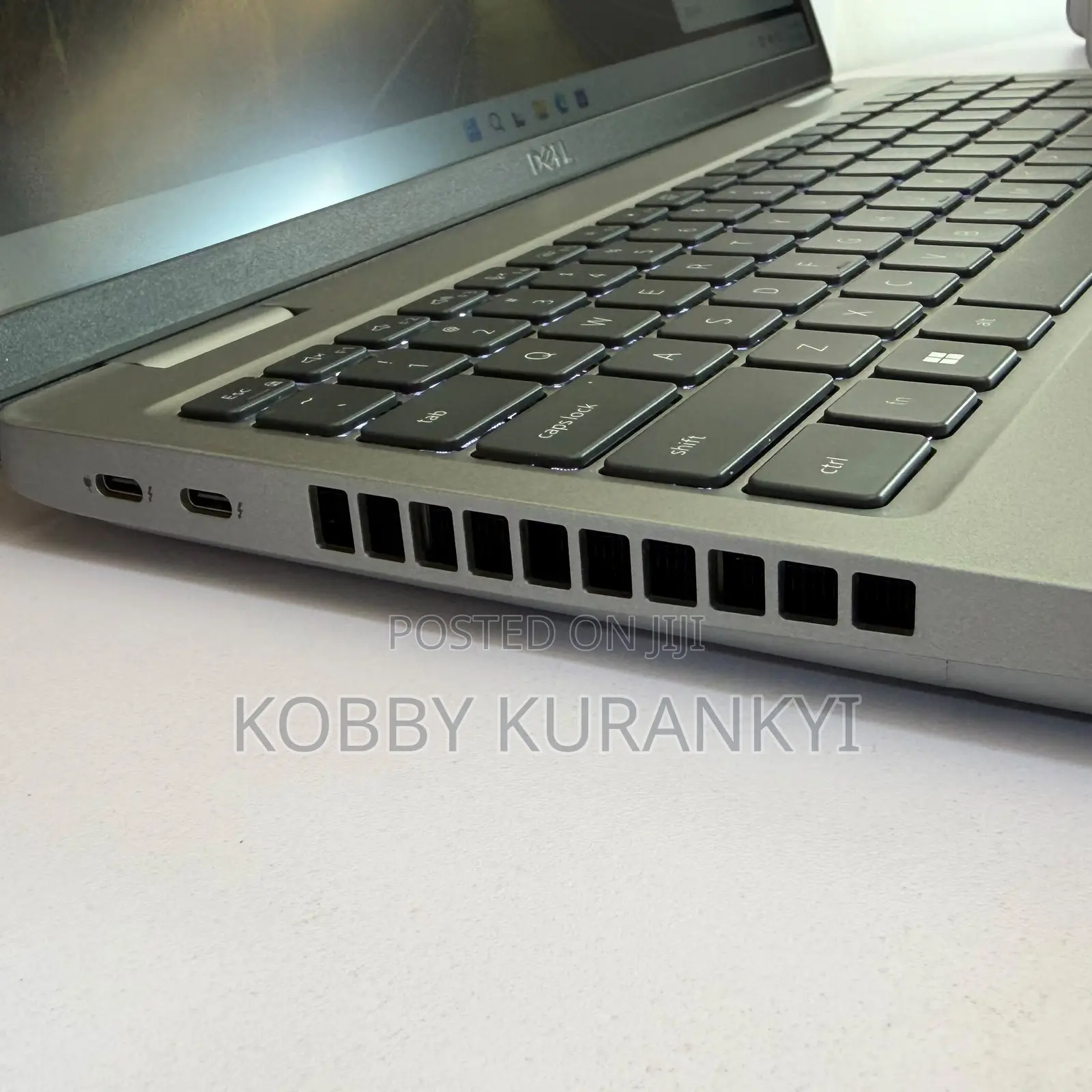 New Laptop Dell Precision 3561 16GB Intel Core i5 SSD 512GB