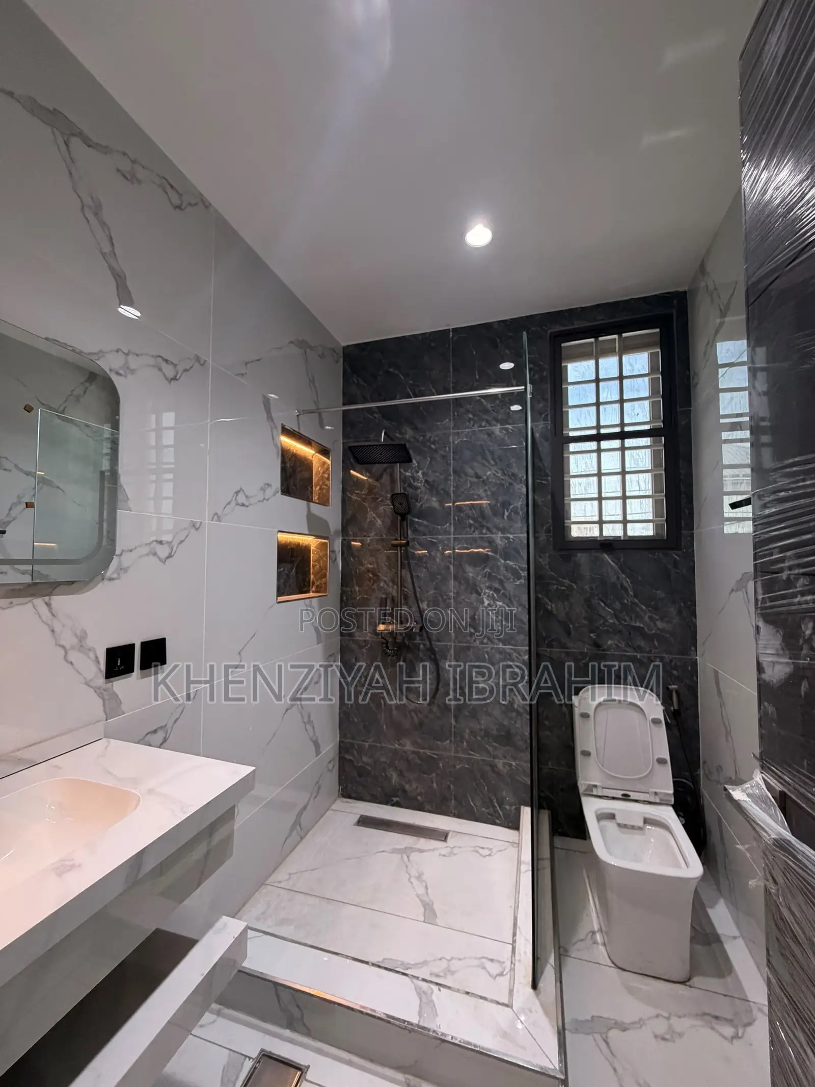 2bdrm Apartment in Lakeside Estate for rent