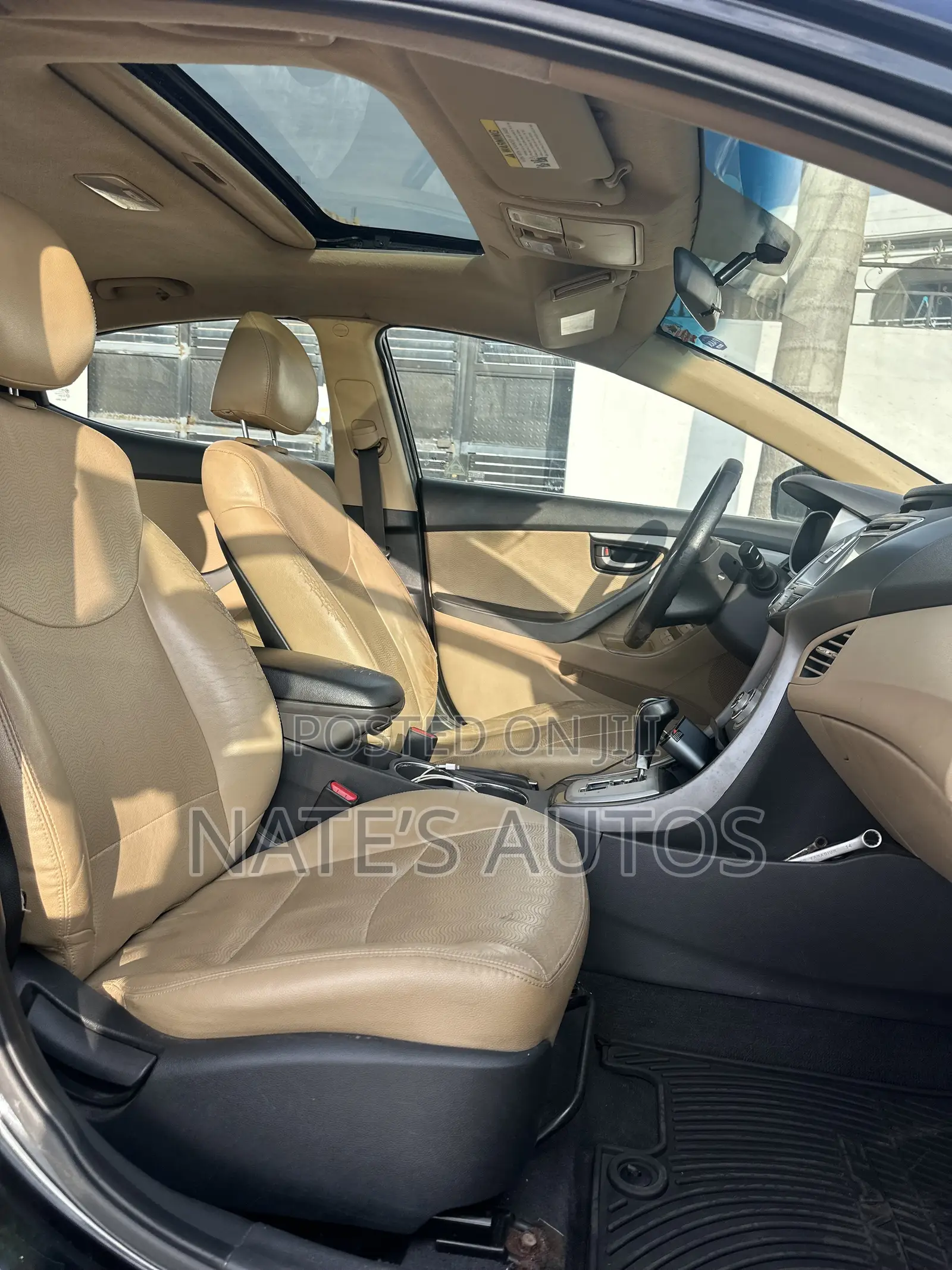 Hyundai Elantra Limited Sedan FWD (1.8L 4cyl 6A) 2013 Black