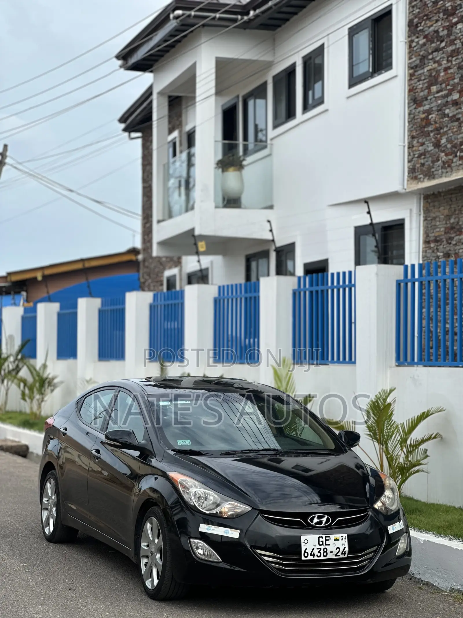 Hyundai Elantra Limited Sedan FWD (1.8L 4cyl 6A) 2013 Black