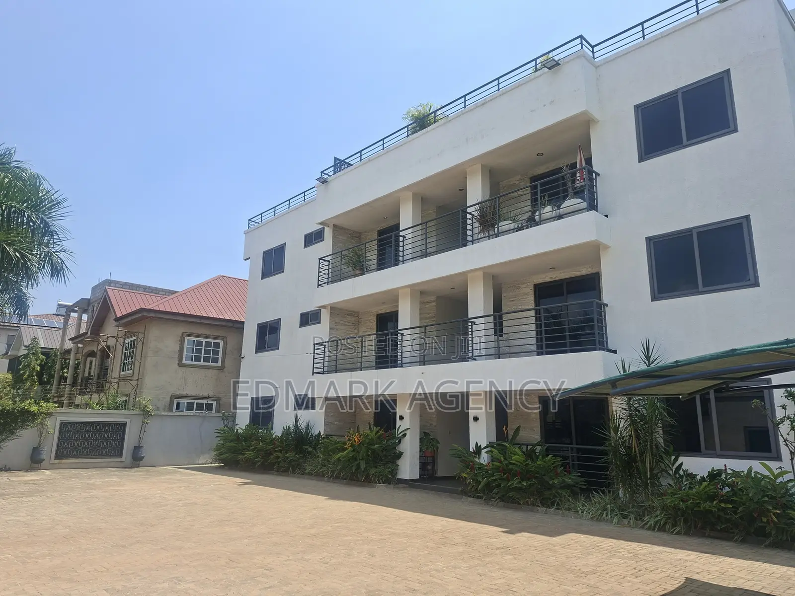 1bdrm Apartment in East Airport, Accra Metropolitan for sale