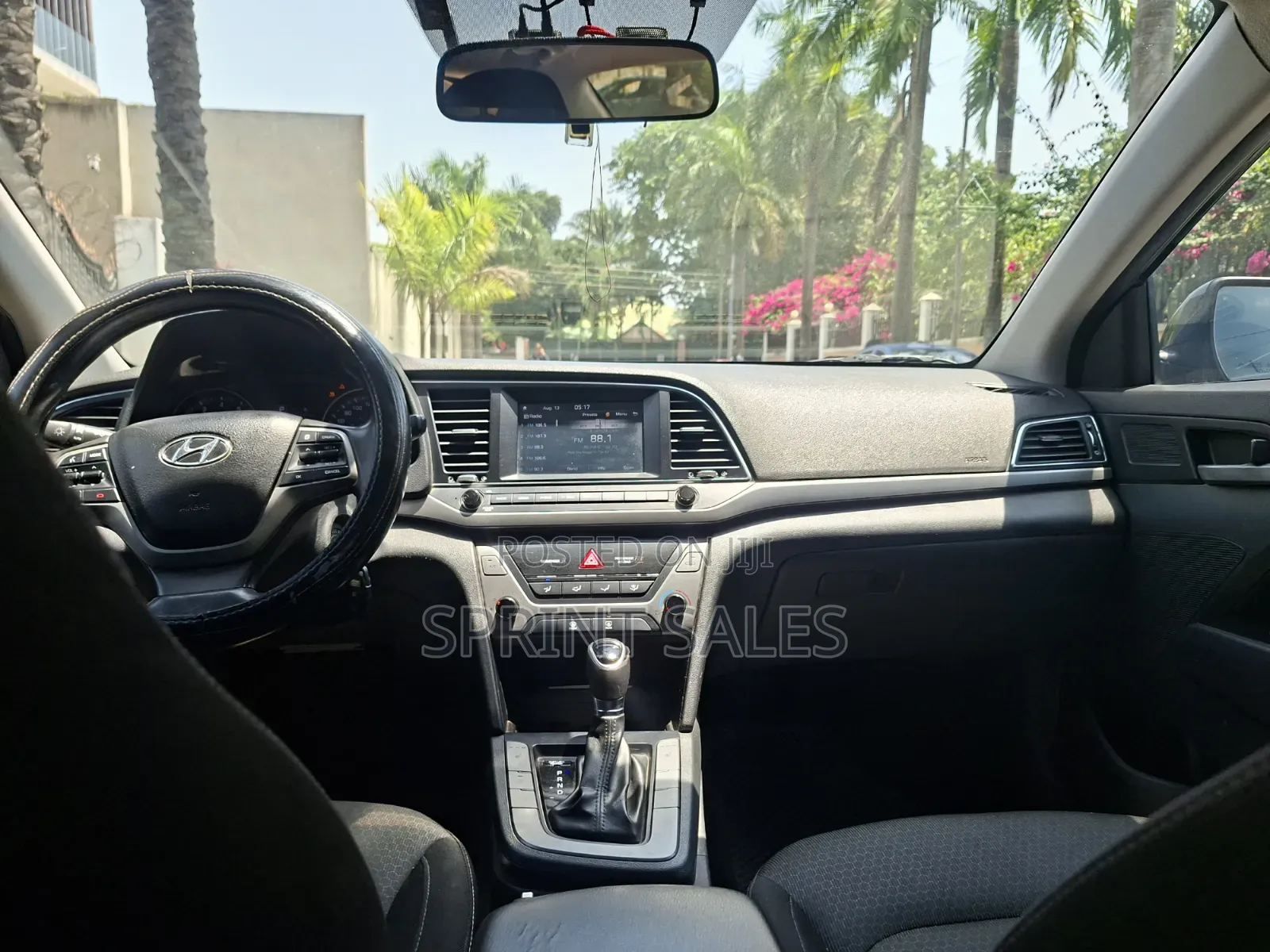 Hyundai Elantra SE Sedan FWD (2.0L 4cyl 6M) 2017 Black