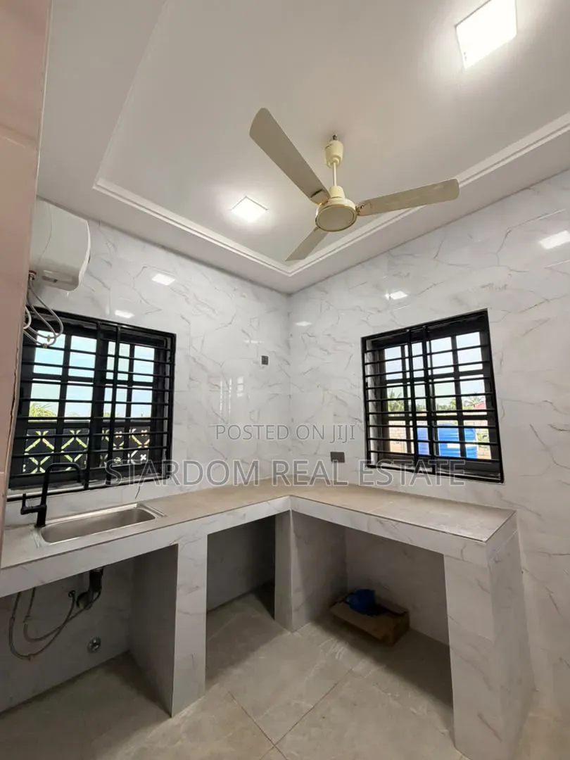 2bdrm Apartment in Ashaley Botwe, Nmai-Dzorn for rent