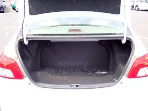 Toyota Belta 2010 White