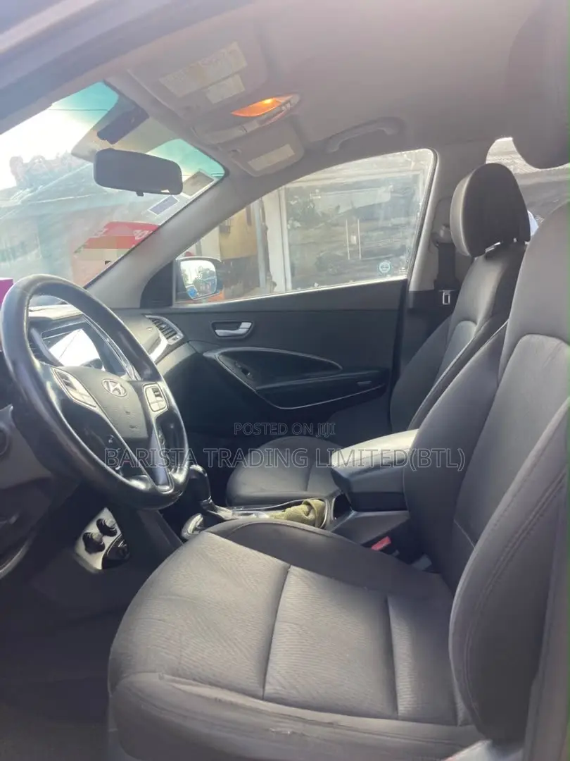 Hyundai Santa Fe GLS 4dr SUV (3.3L 6cyl 6A) 2015 Gray