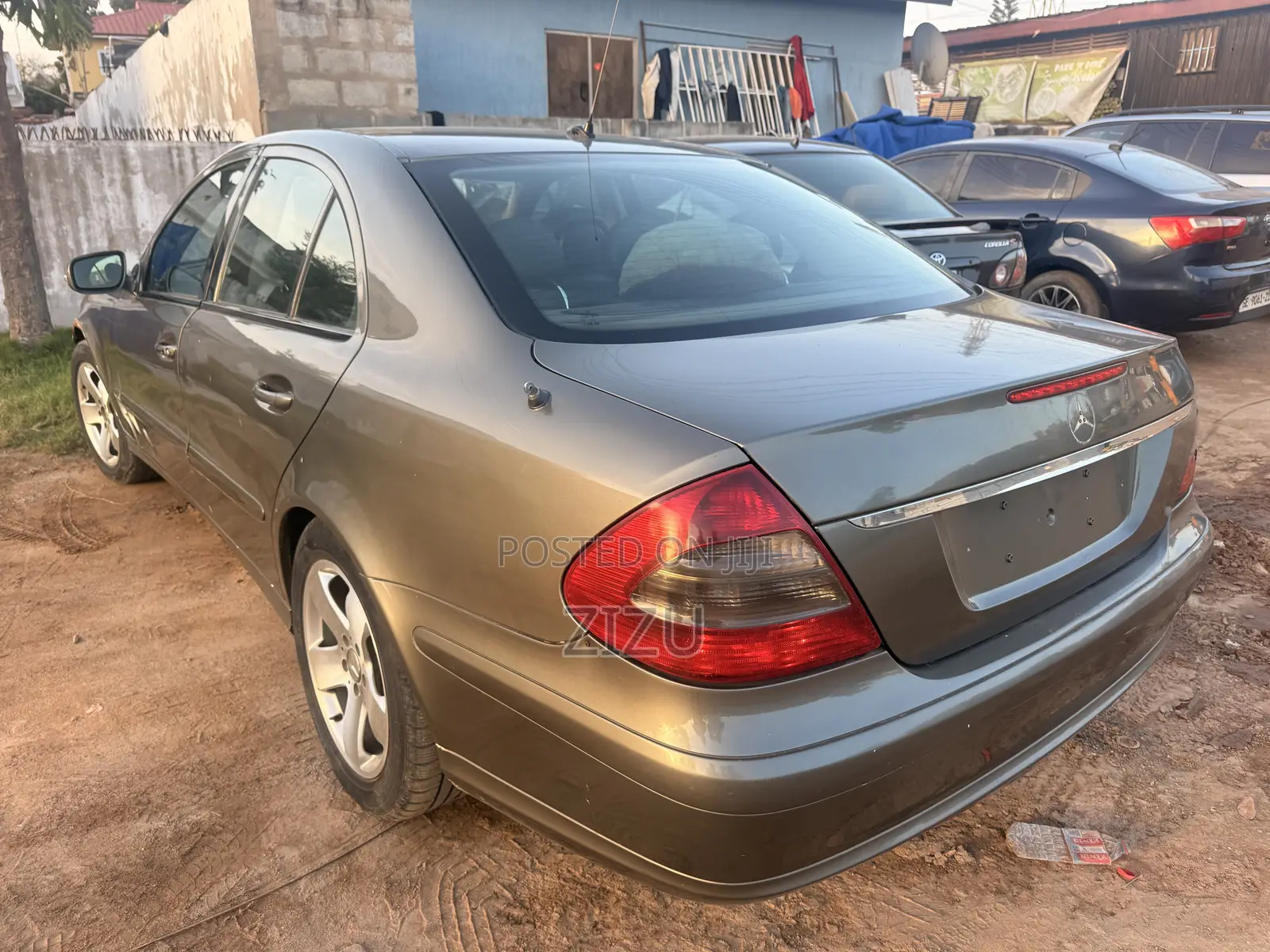 Mercedes-Benz E250 2009 Gray