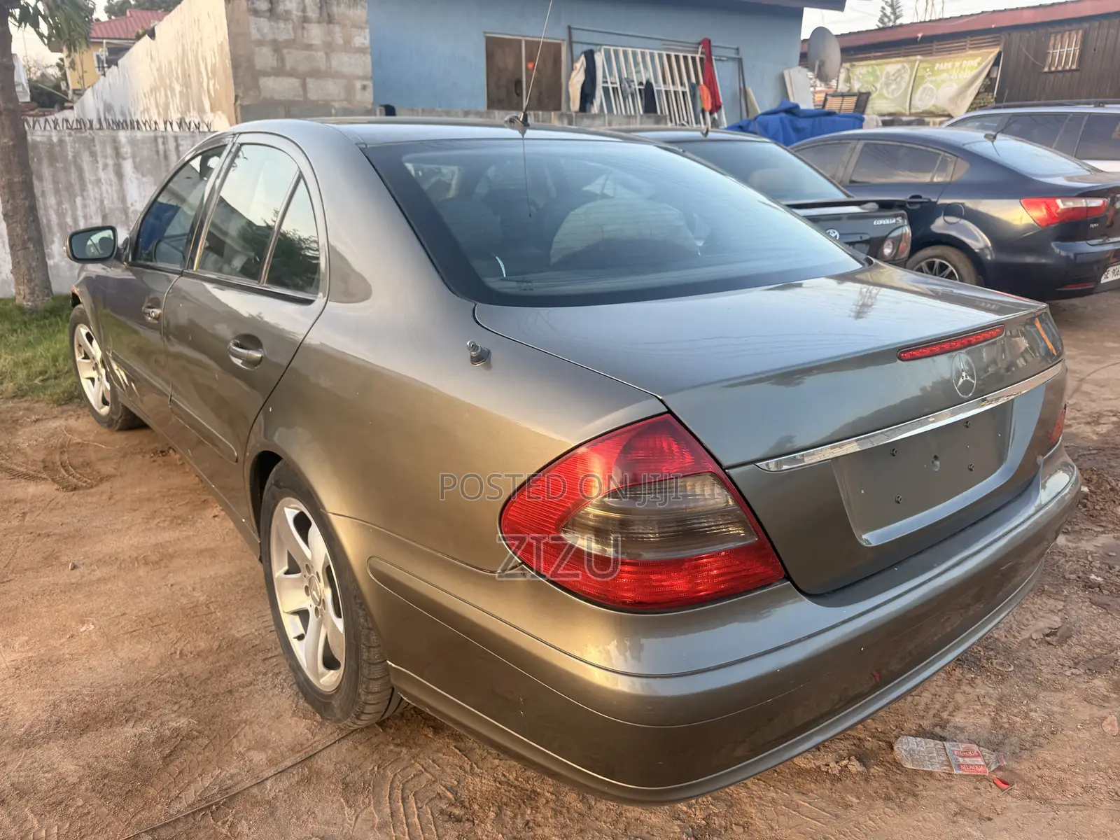 Mercedes-Benz E250 2009 Gray