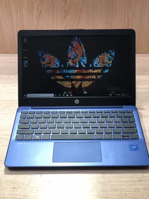 Laptop HP Stream 11 2GB Intel Celeron SSD 48GB